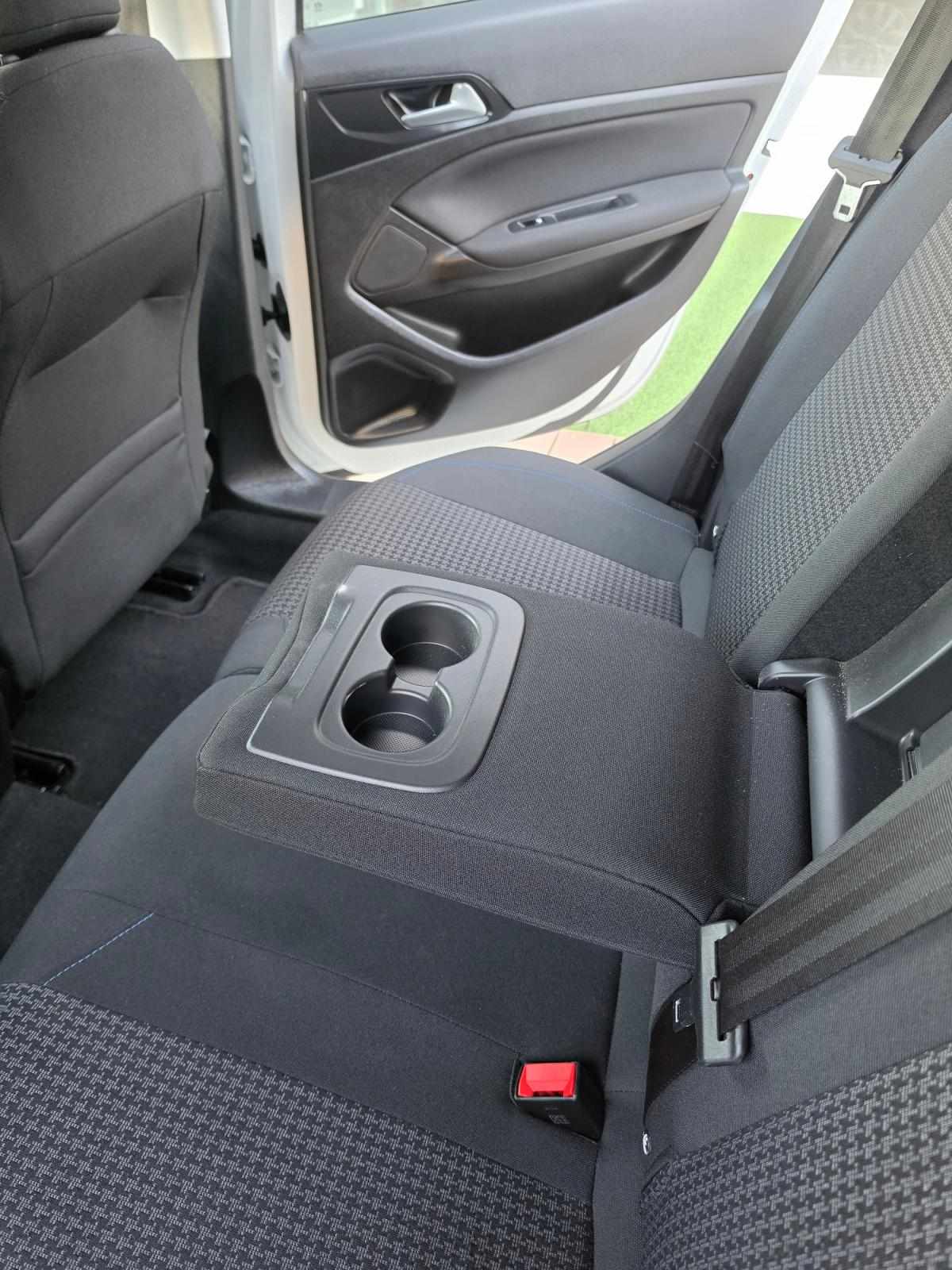 peugeot-308-sw-2018-diesel-1499cc