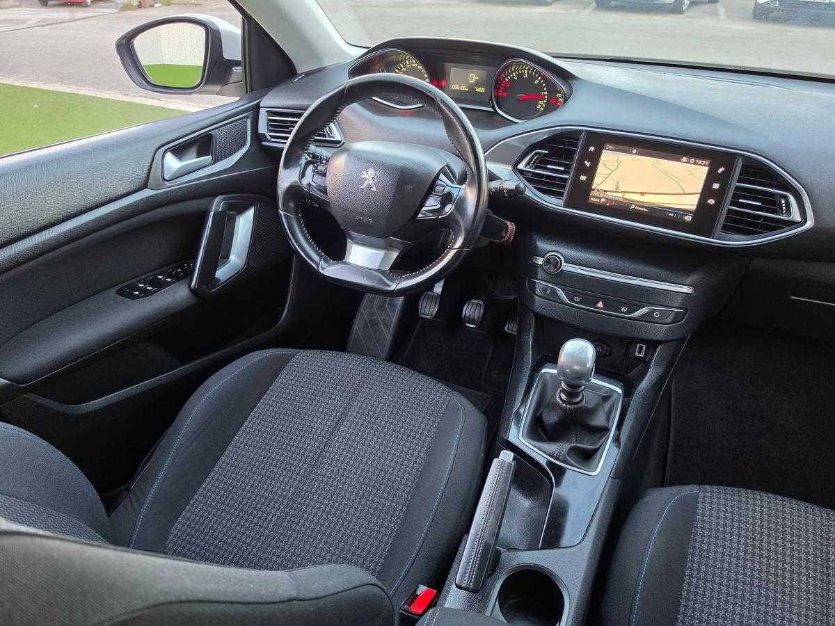 peugeot-308-sw-2018-diesel-1499cc