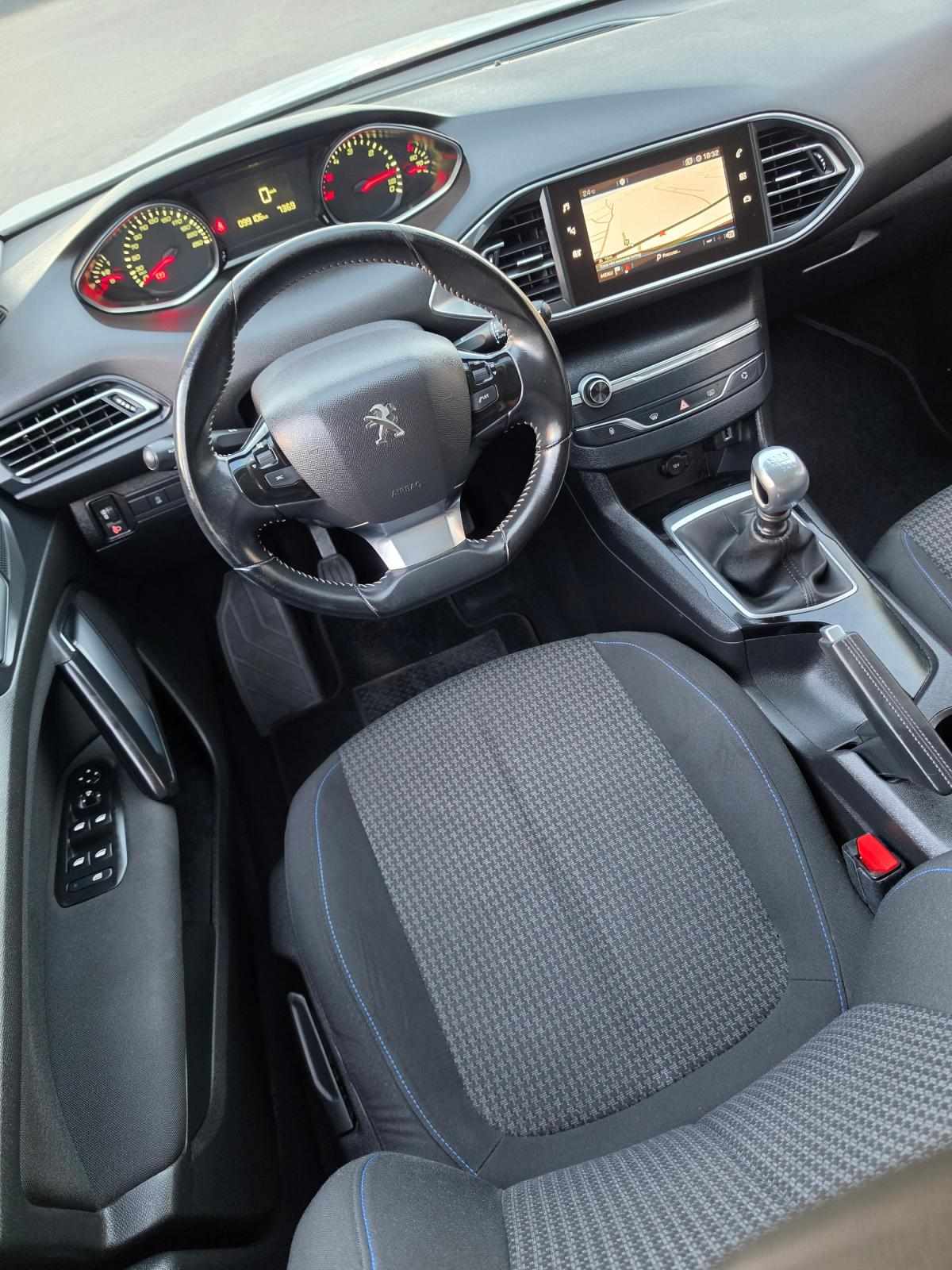 peugeot-308-sw-2018-diesel-1499cc