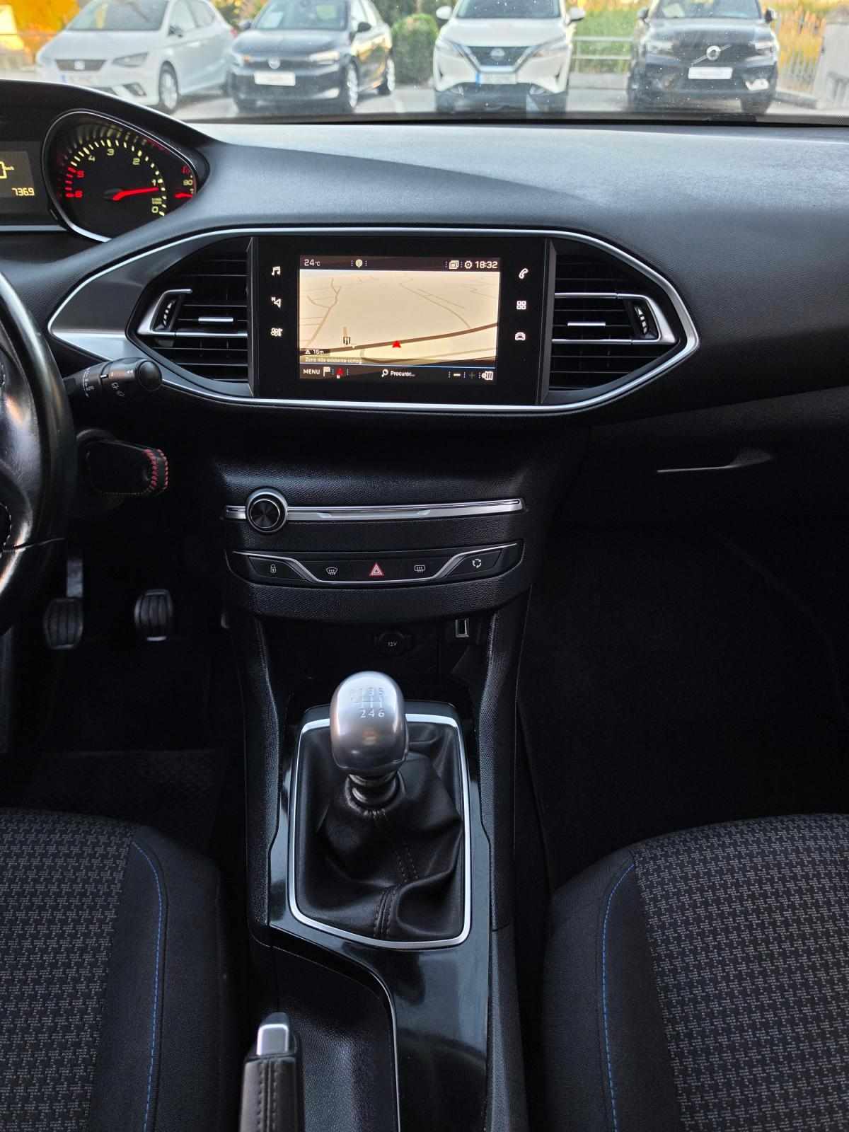peugeot-308-sw-2018-diesel-1499cc