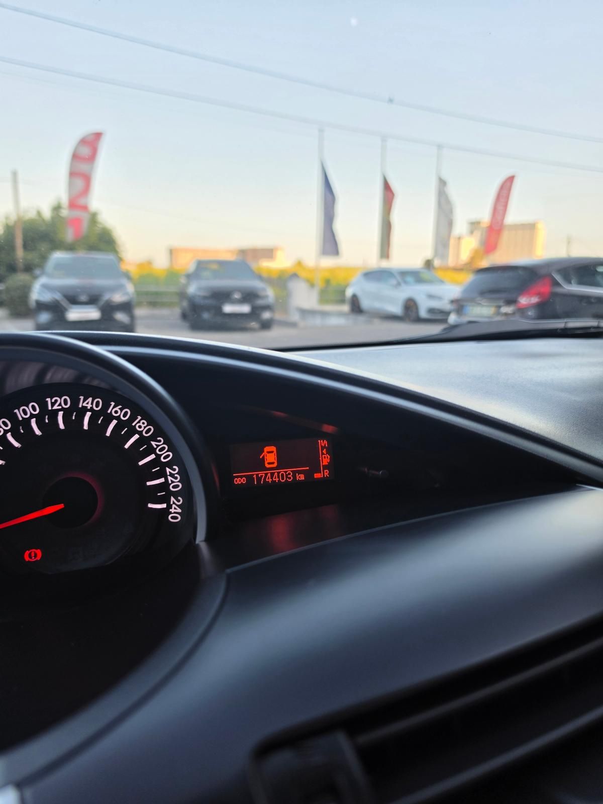 toyota-verso-2015-diesel-1598cc