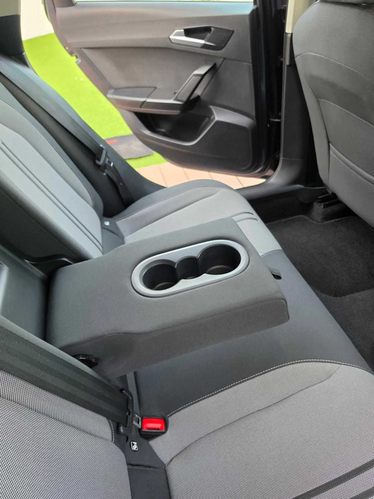 seat-leon-st-2023-diesel-1968cc