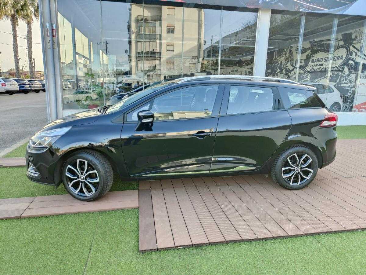 renault-clio-sport-tourer-2018-diesel-1461cc