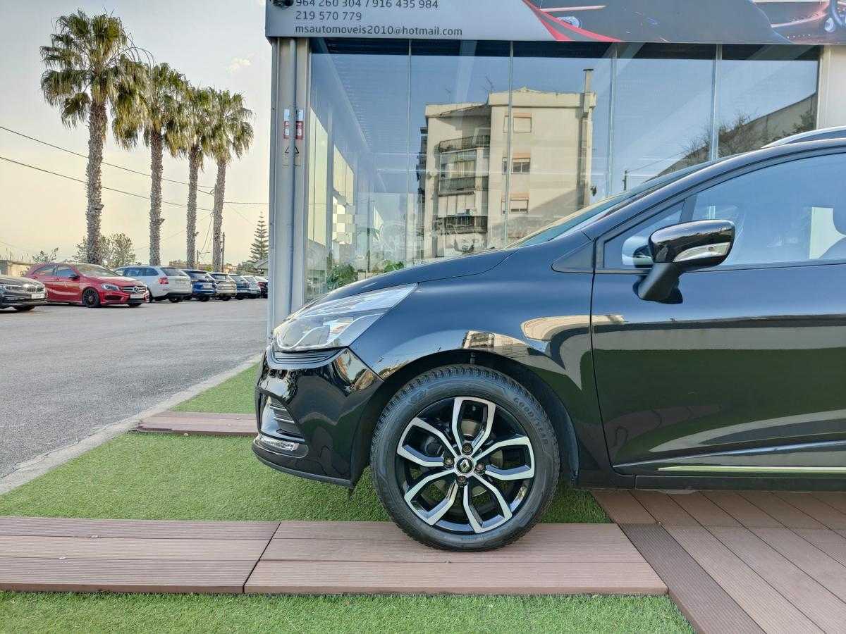 renault-clio-sport-tourer-2018-diesel-1461cc