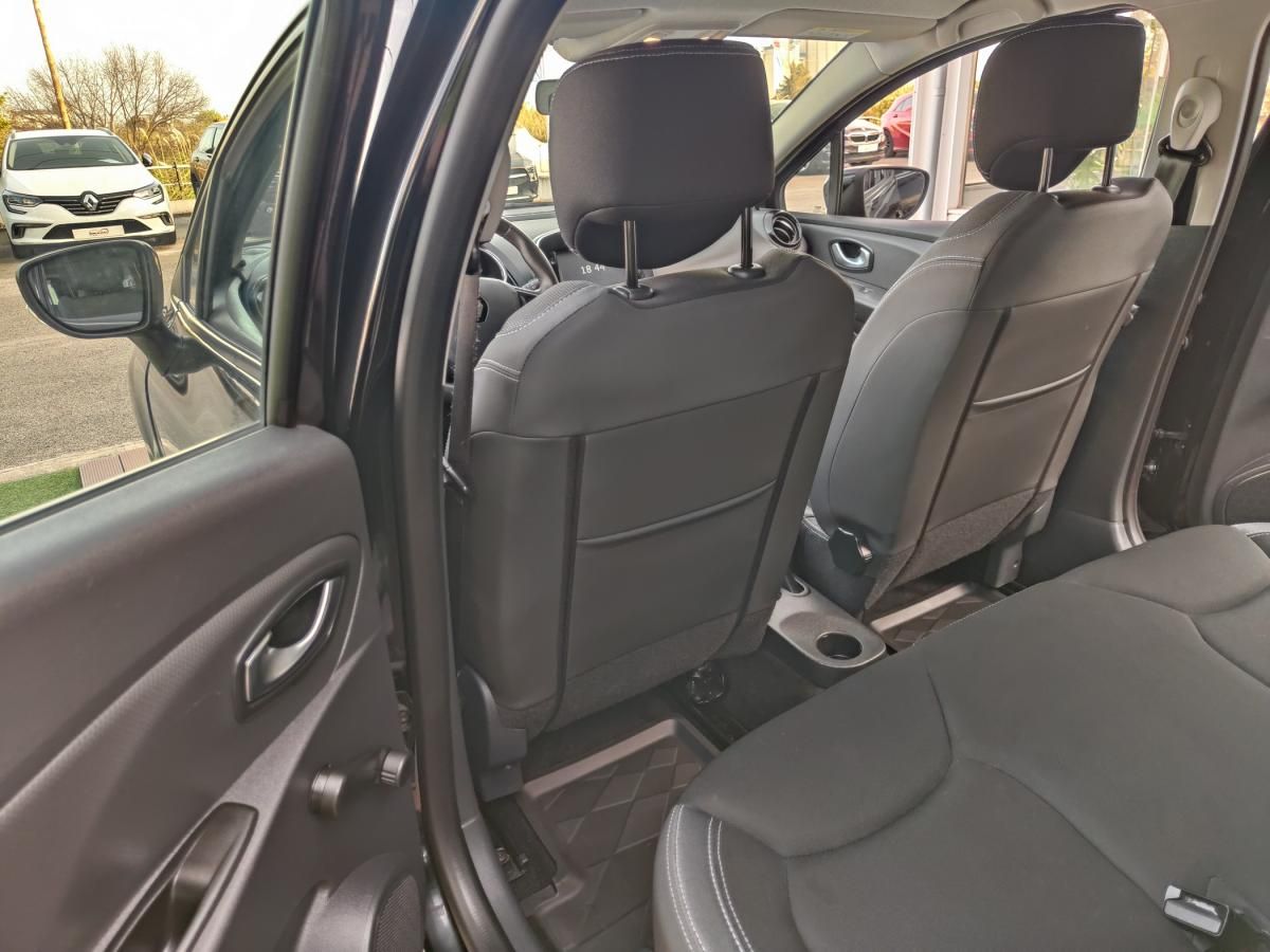renault-clio-sport-tourer-2018-diesel-1461cc