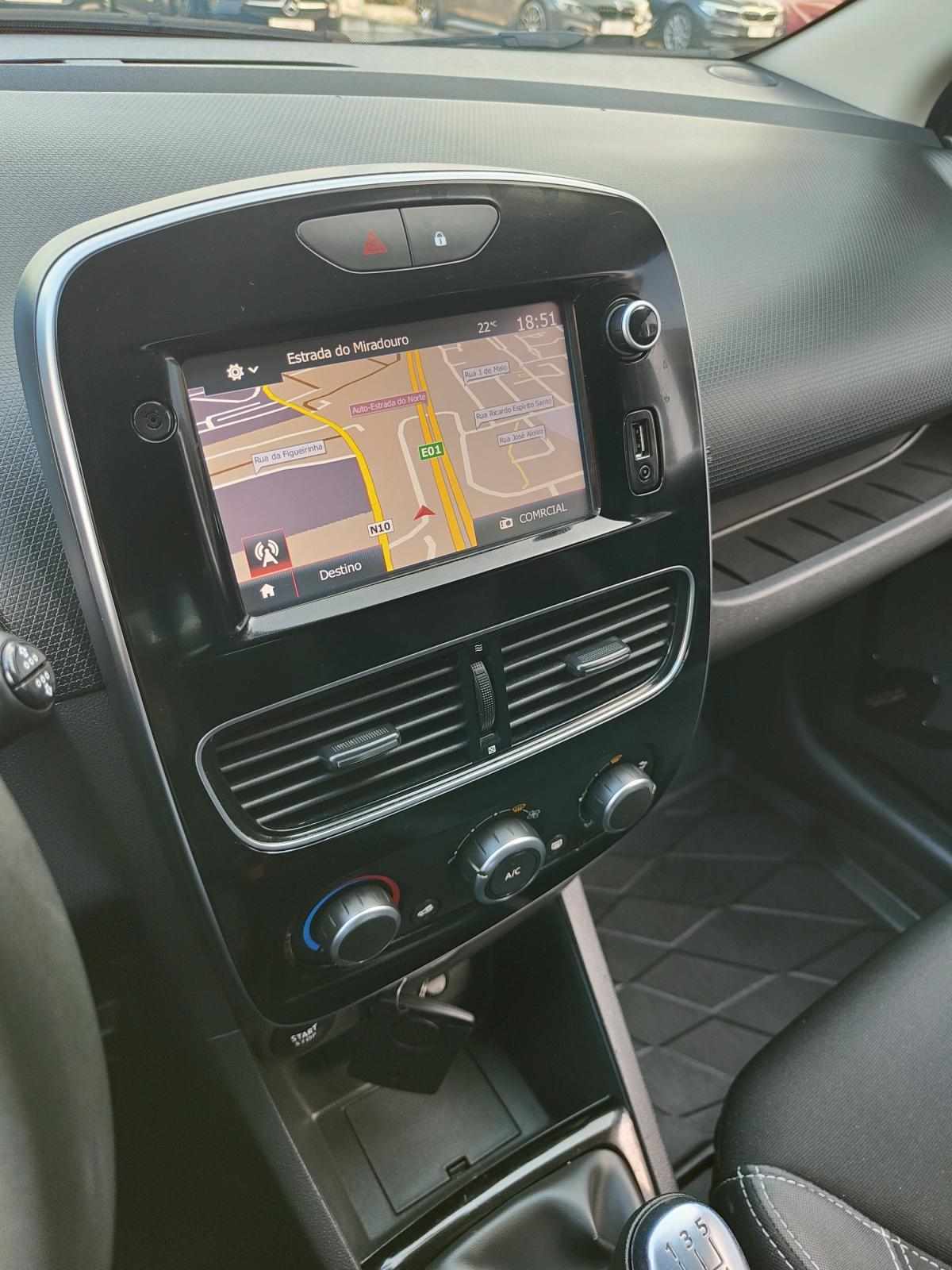 renault-clio-sport-tourer-2018-diesel-1461cc