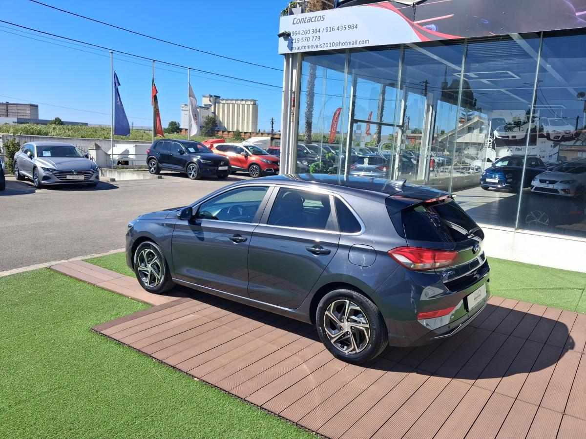 hyundai-i30-2023-gasolina-998cc