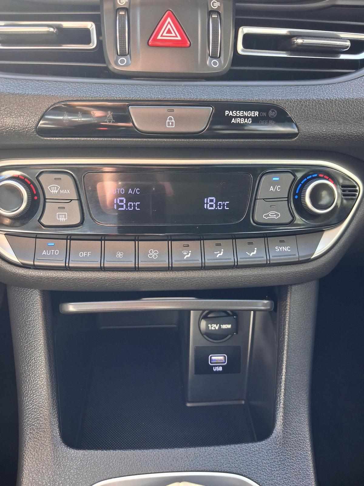 hyundai-i30-2023-gasolina-998cc