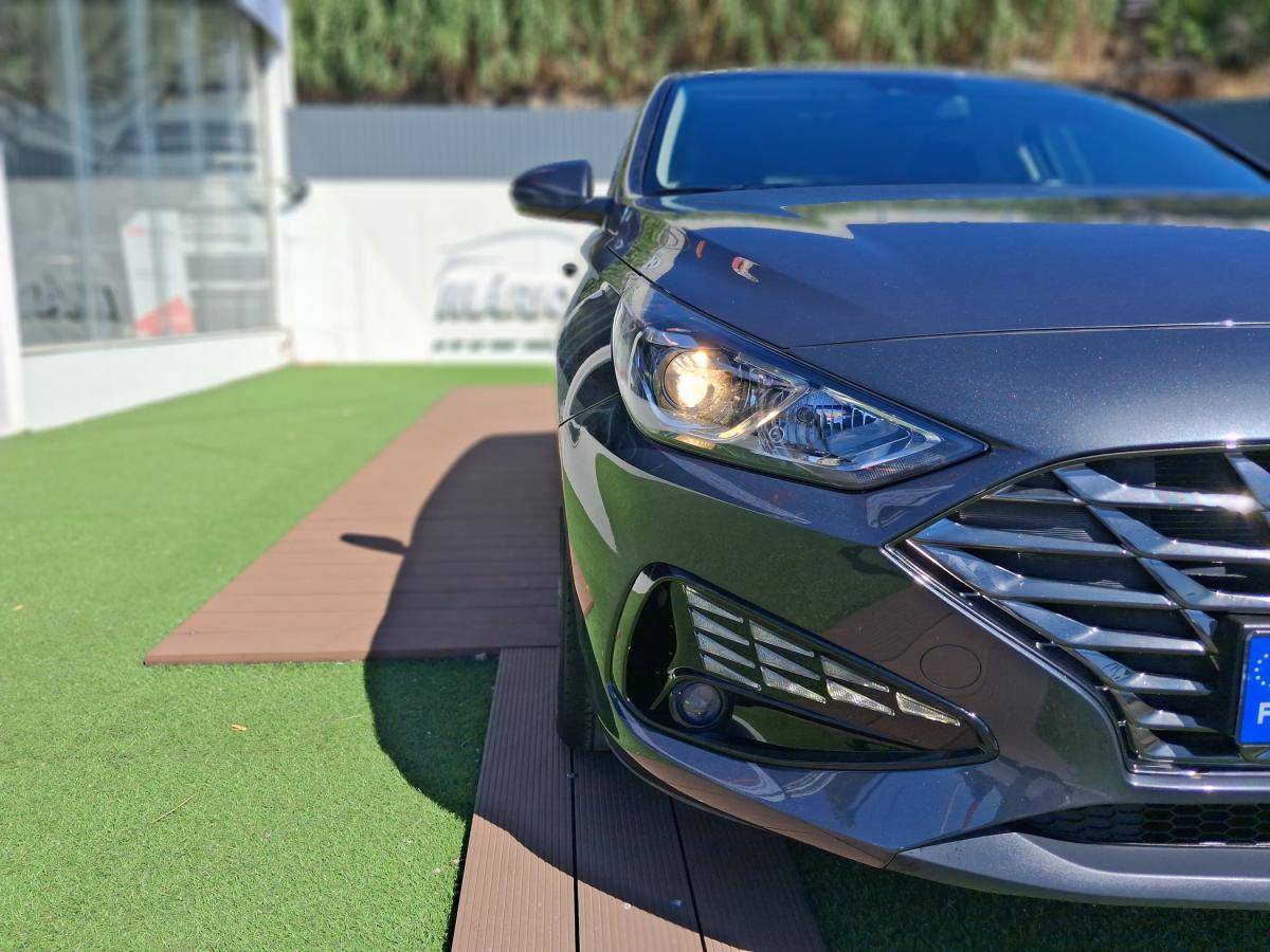 hyundai-i30-2023-gasolina-998cc