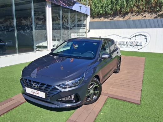hyundai-i30-2023-gasolina-998cc