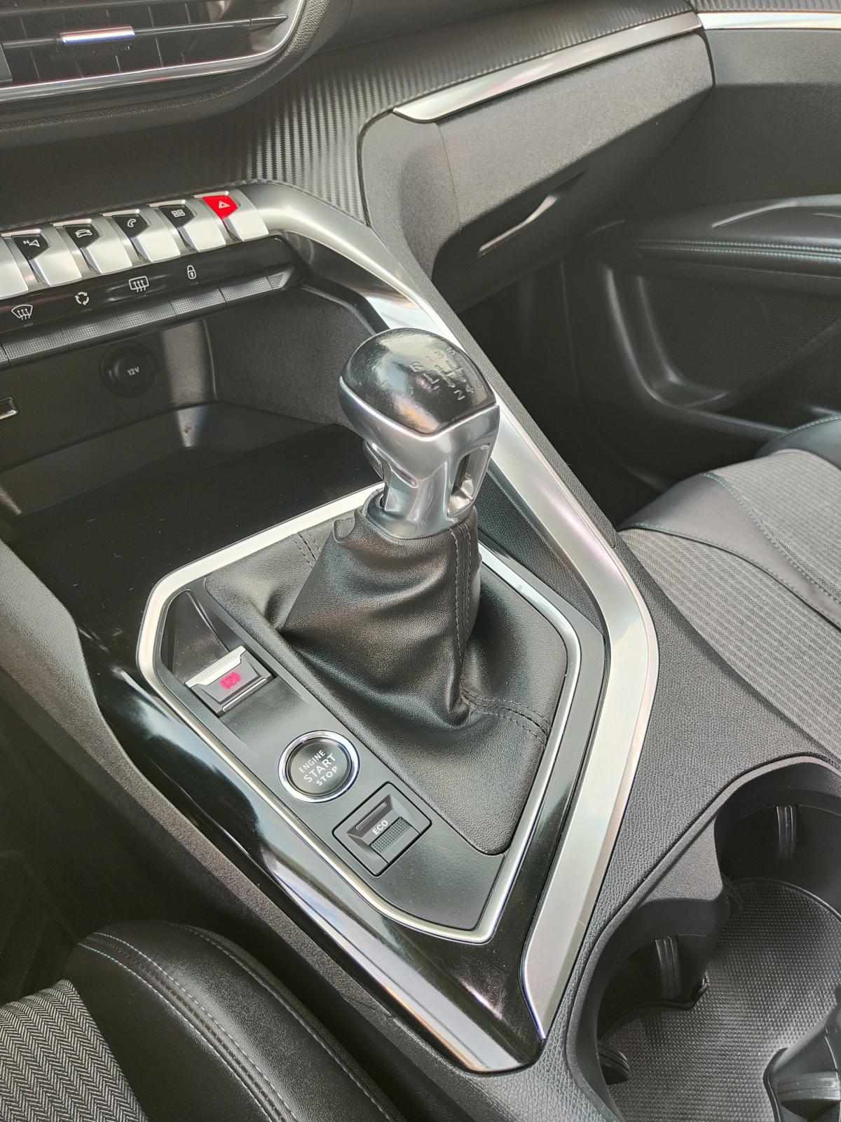 peugeot-3008-2022-diesel-1499cc