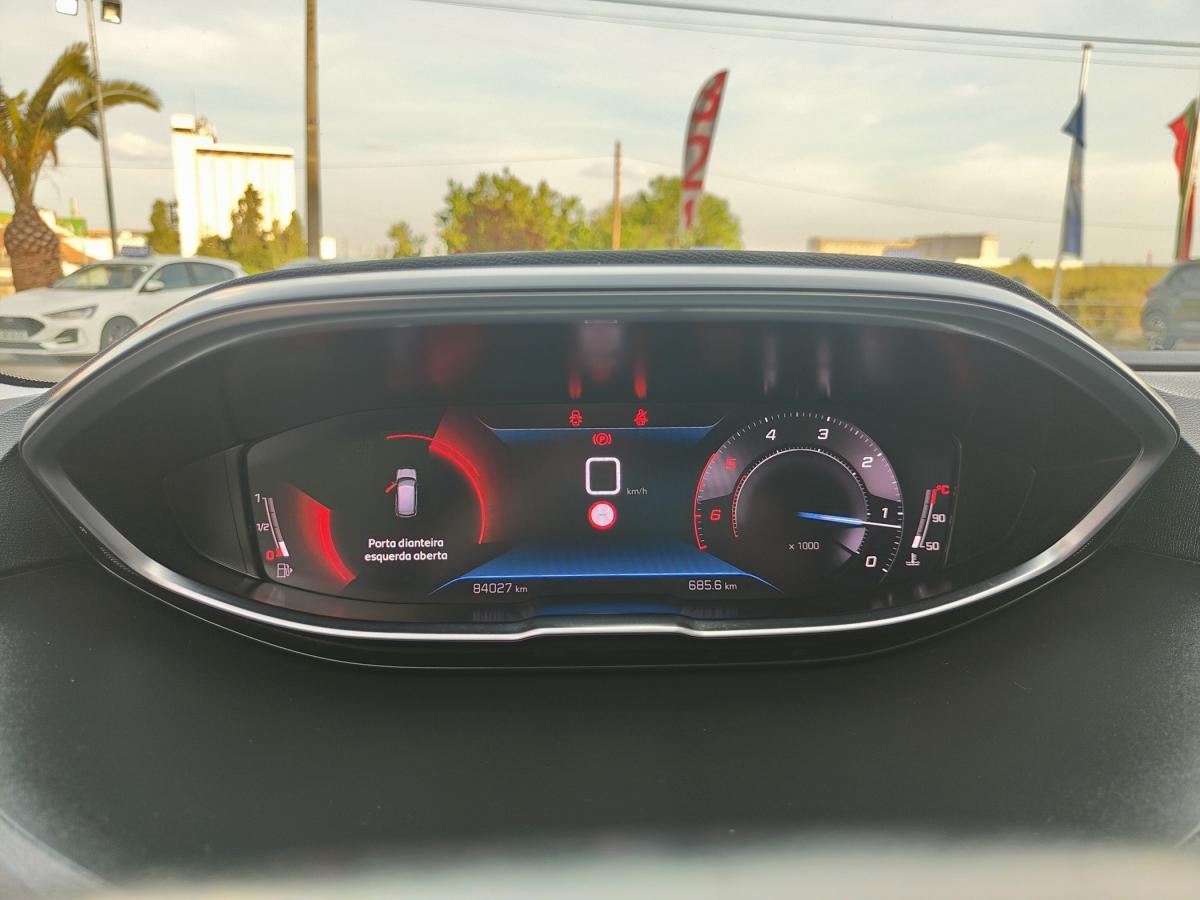 peugeot-3008-2022-diesel-1499cc
