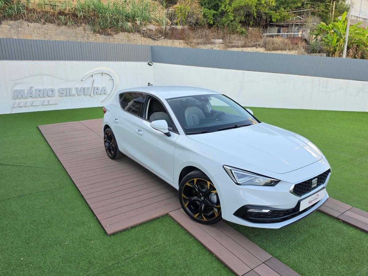 seat-leon-2023-diesel-1968cc