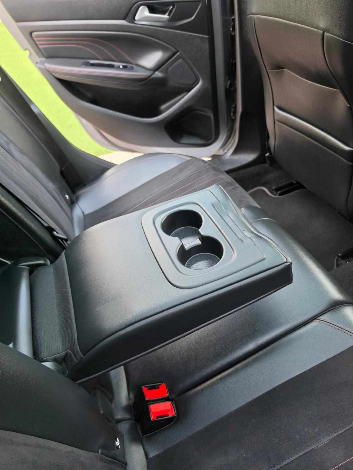 peugeot-308-sw-2019-diesel-1499cc