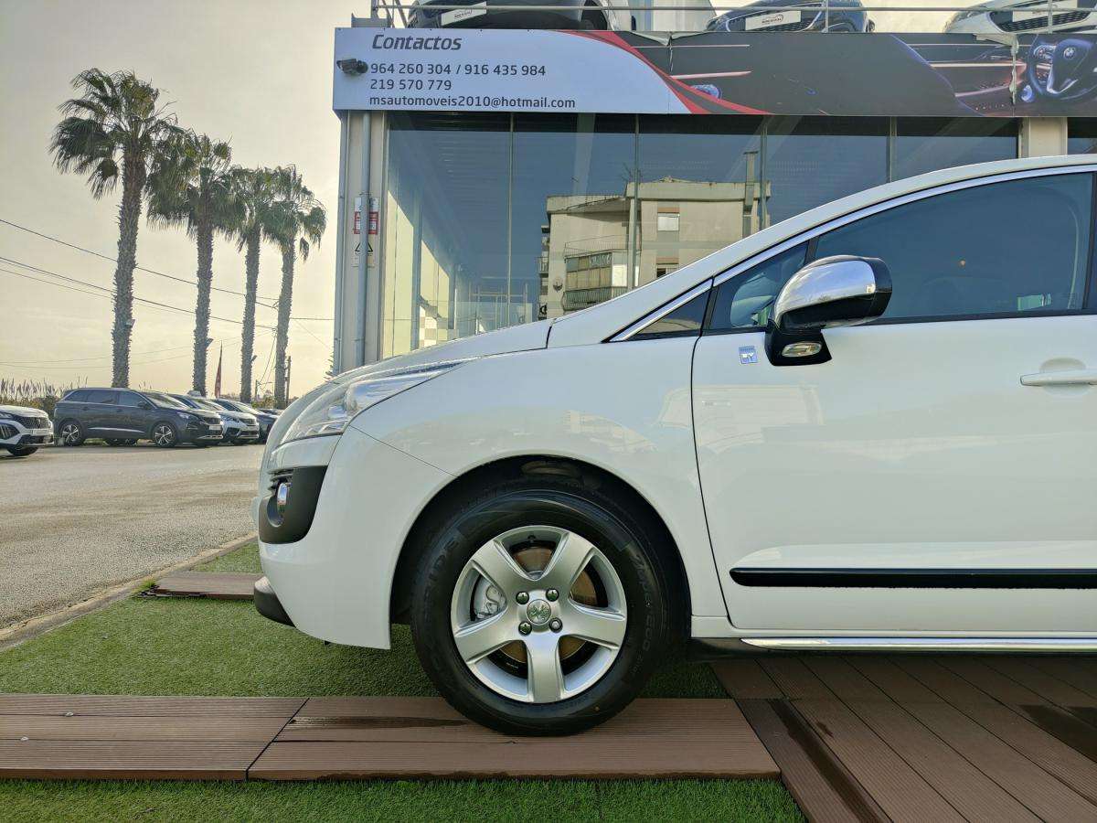 peugeot-3008-2013-hibrido-a-diesel-1997cc