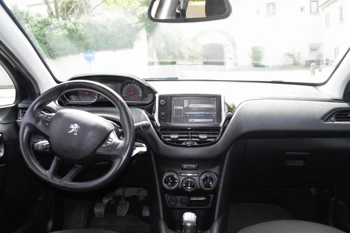 peugeot-208-1-4-hdi-2012-diesel-1398cc