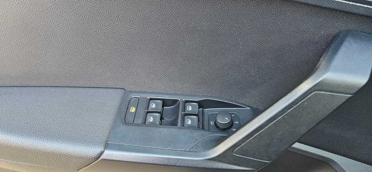seat-ibiza-2023-gasolina-999cc