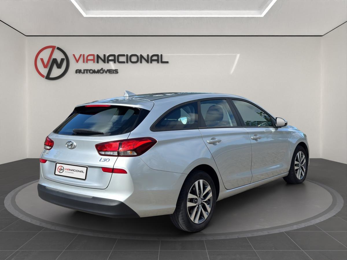 hyundai-i30-sw-2018-diesel-1582cc