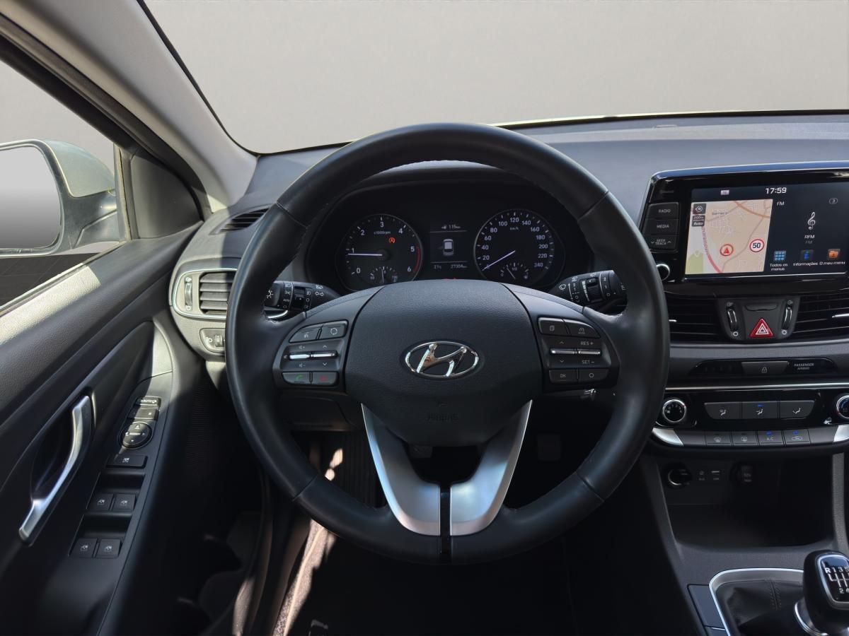 hyundai-i30-sw-2018-diesel-1582cc