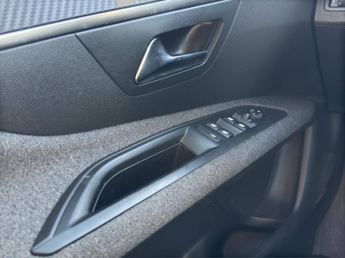 peugeot-3008-2018-diesel-1499cc