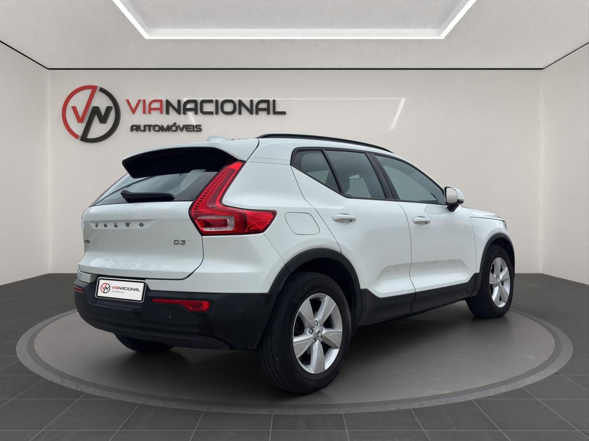 volvo-xc40-2019-diesel-1969cc