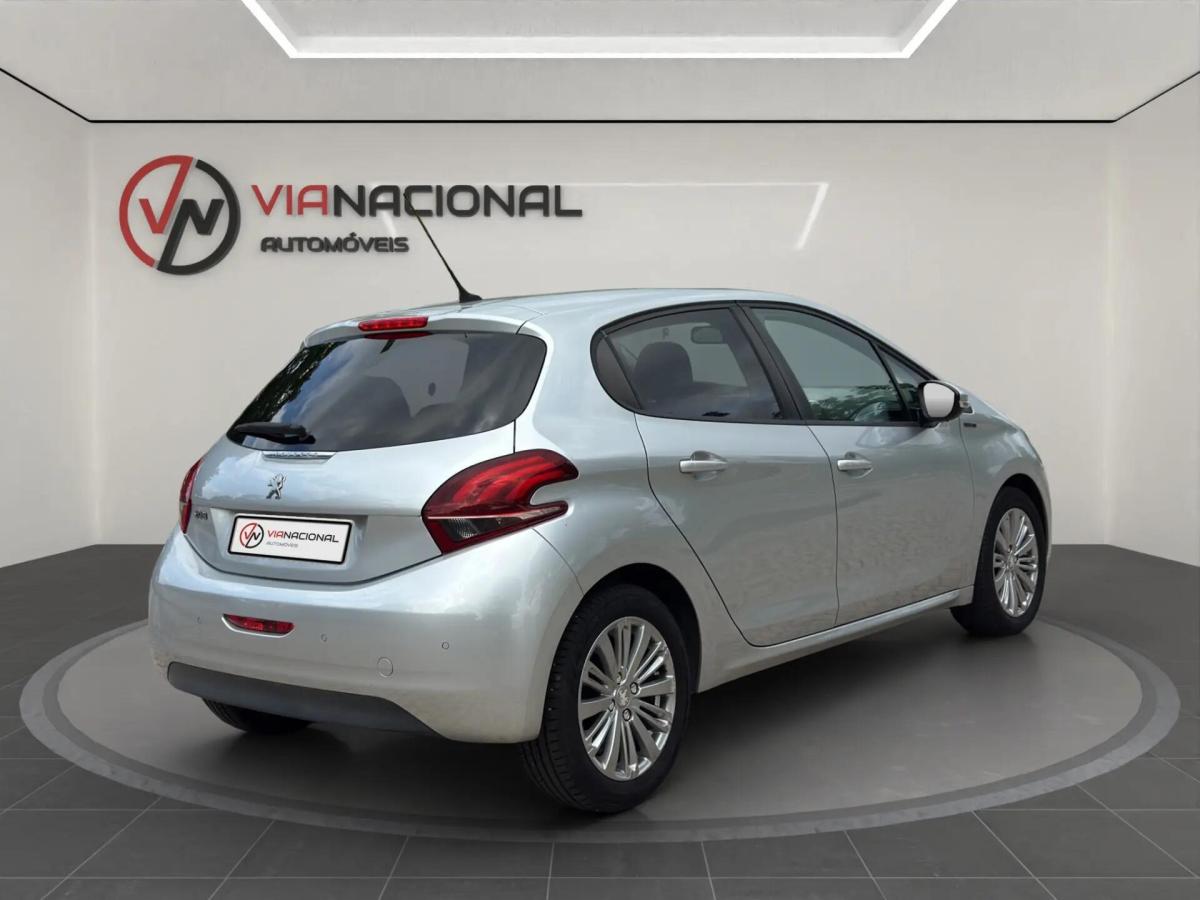 peugeot-208-2018-gasolina-1199cc