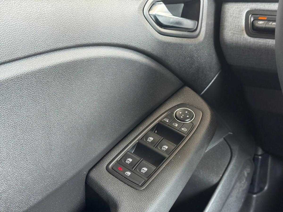 mitsubishi-colt-2024-gasolina-999cc