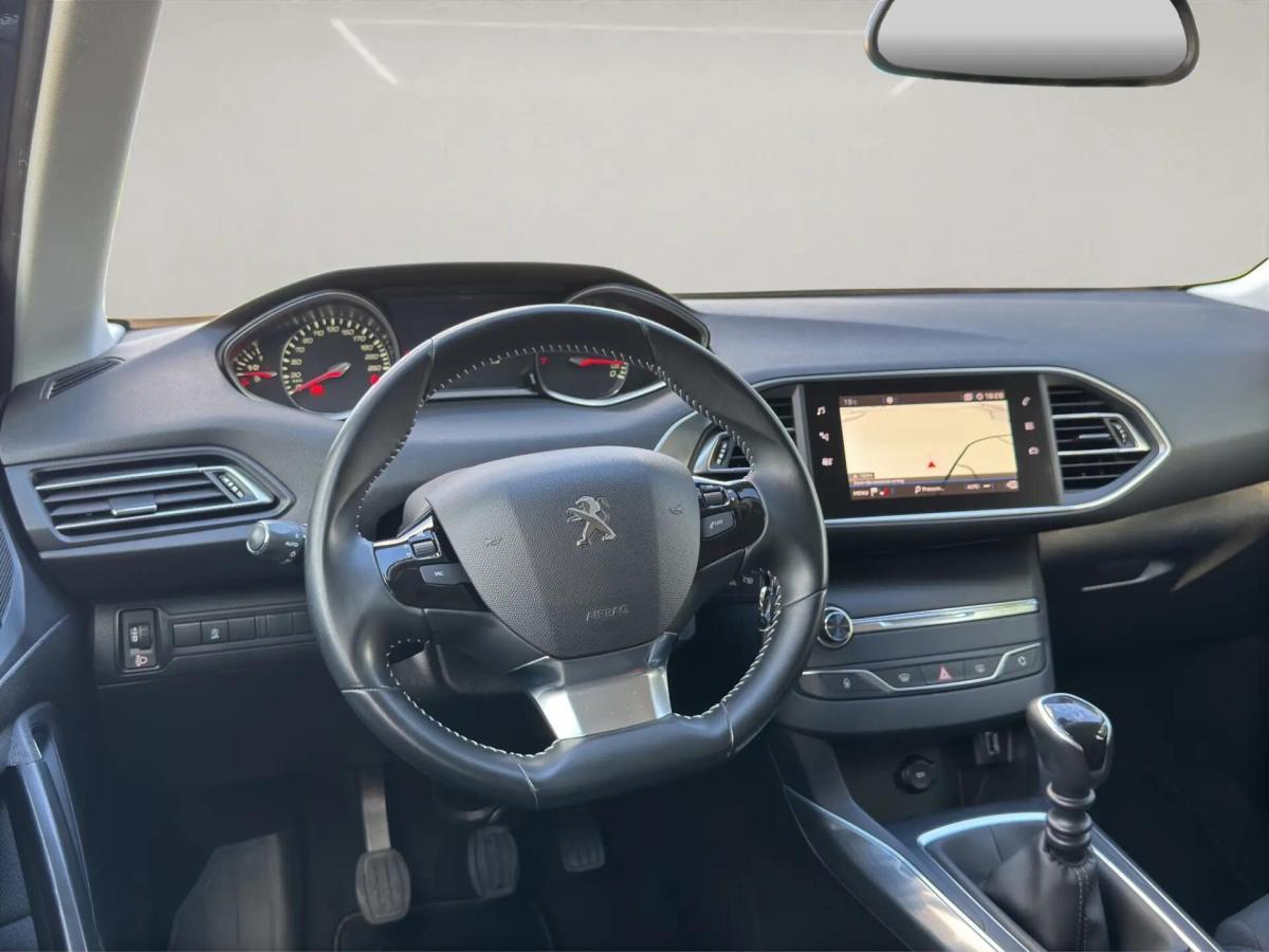 peugeot-308-sw-2019-gasolina-1199cc