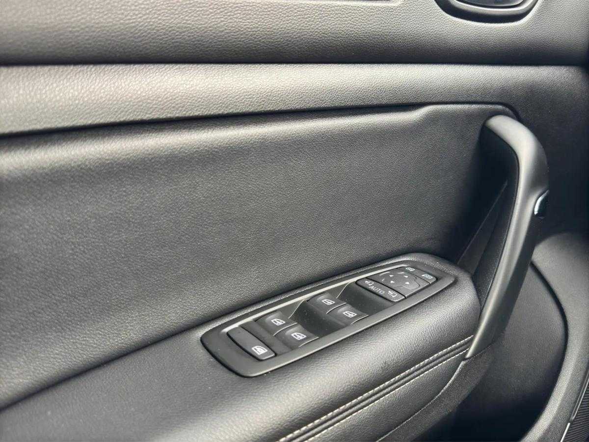 renault-megane-sport-tourer-2021-hibrido-a-gasolina-1598cc