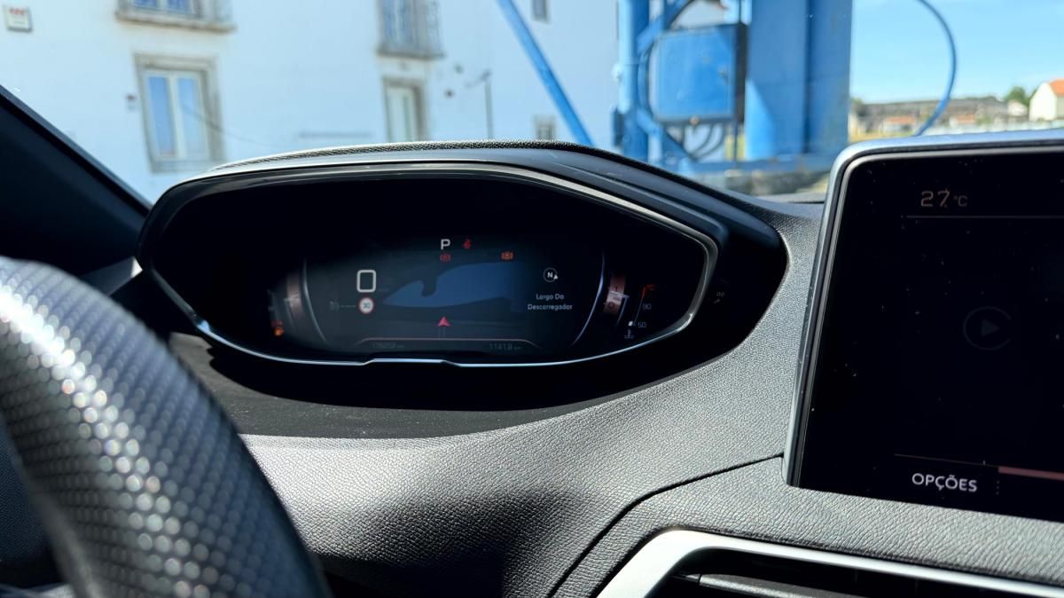 peugeot-3008-2018-diesel-1499cc