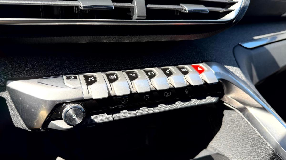 peugeot-3008-2018-diesel-1499cc