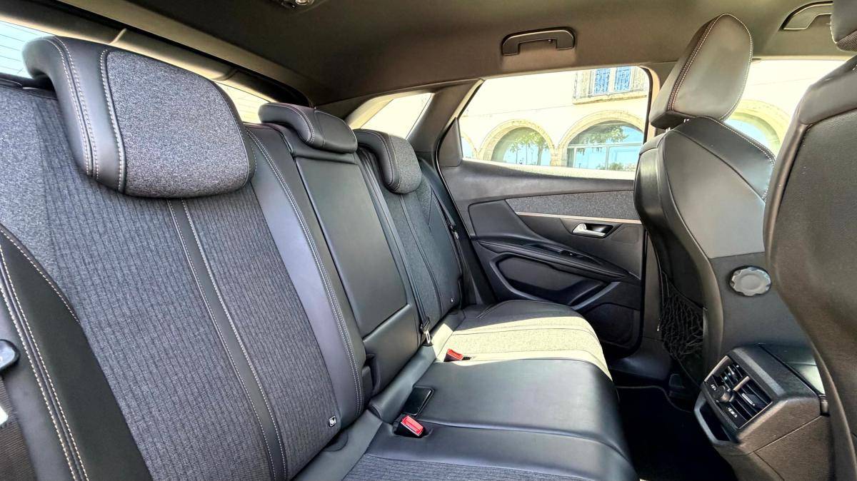 peugeot-3008-2018-diesel-1499cc