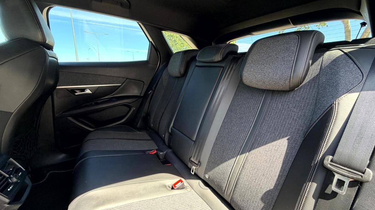 peugeot-3008-2018-diesel-1499cc