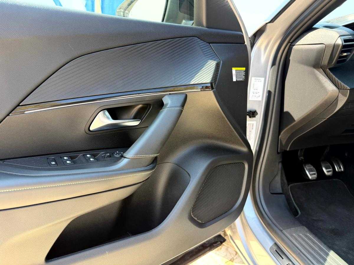 peugeot-2008-2021-diesel-1499cc