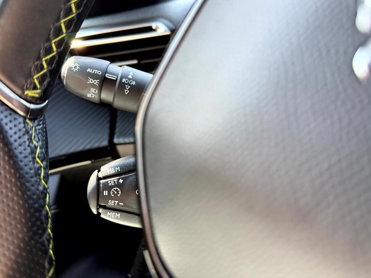 peugeot-2008-2021-diesel-1499cc
