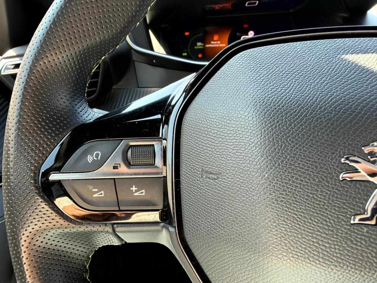 peugeot-2008-2021-diesel-1499cc