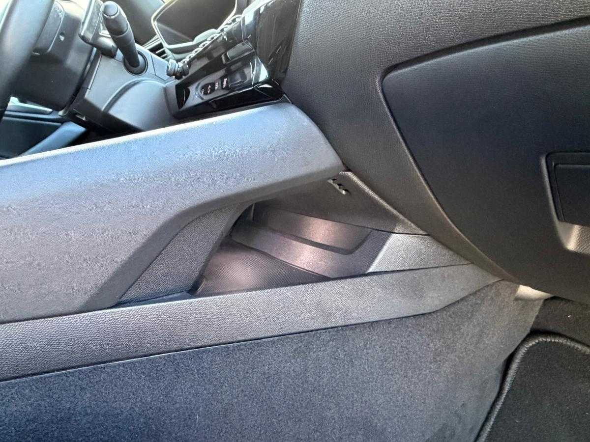 peugeot-508-sw-2024-hibrido-a-gasolina-1598cc