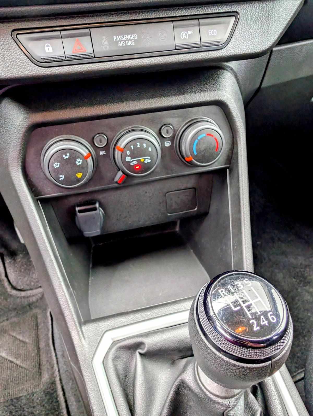 dacia-sandero-1-0-tce-eco-g-2024-gpl-999cc
