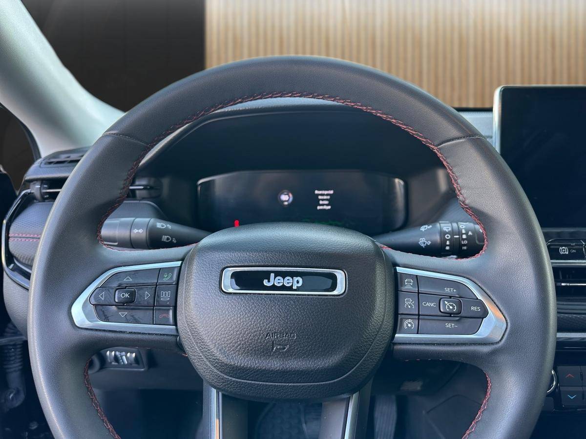 jeep-compass-2023-hibrido-a-gasolina-1332cc
