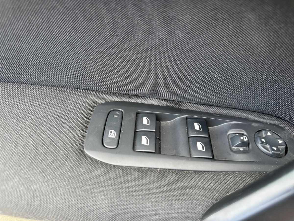 peugeot-308-sw-2020-diesel-1499cc