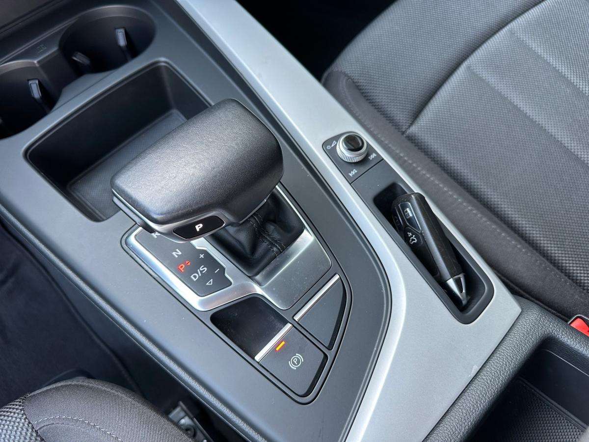 audi-a4-avant-2021-diesel-1968cc
