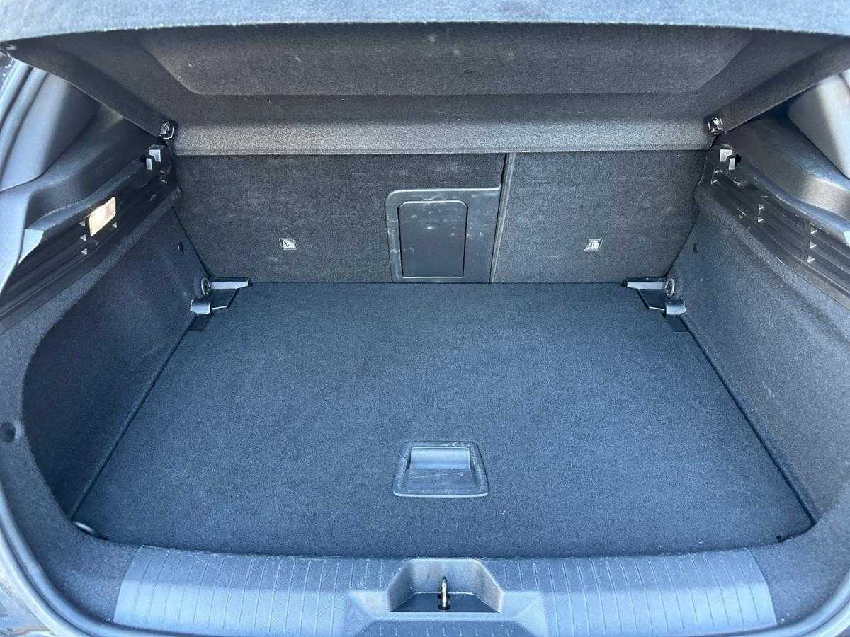 opel-astra-2024-gasolina-1199cc