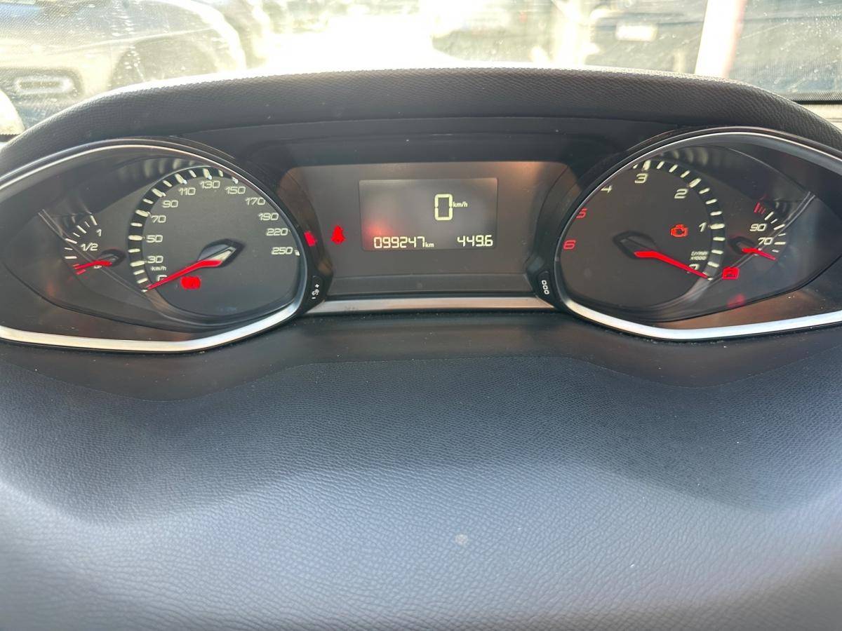 peugeot-308-sw-2019-diesel-1499cc