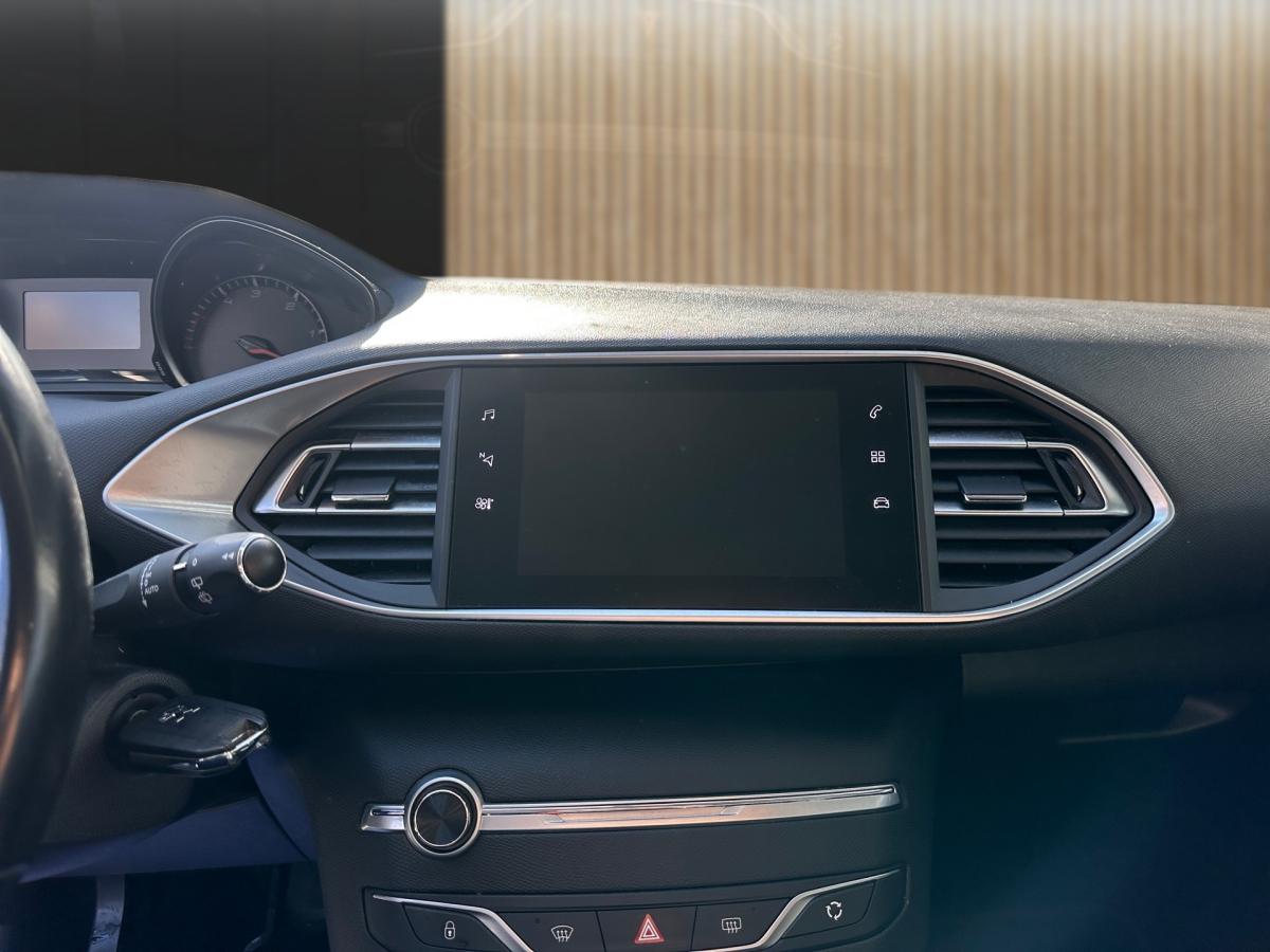 peugeot-308-sw-2019-diesel-1499cc