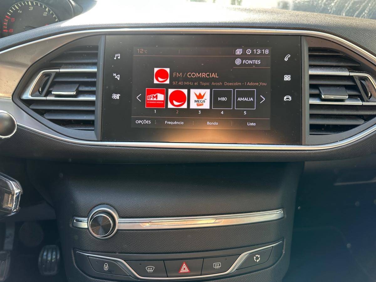 peugeot-308-sw-2019-diesel-1499cc