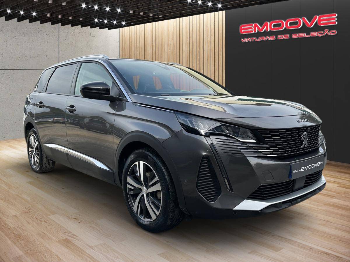 peugeot-5008-2023-gasolina-1199cc