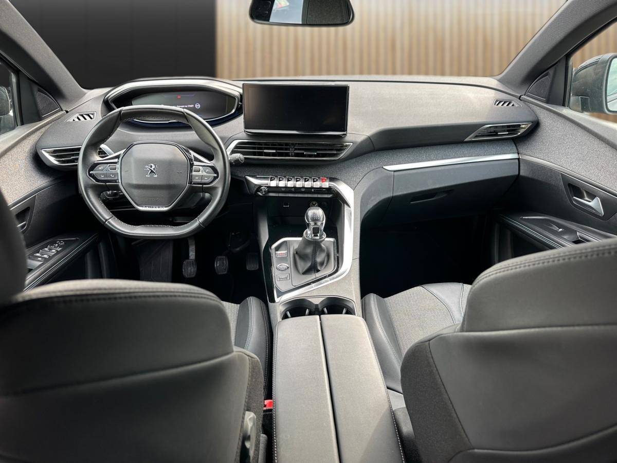 peugeot-5008-2023-gasolina-1199cc
