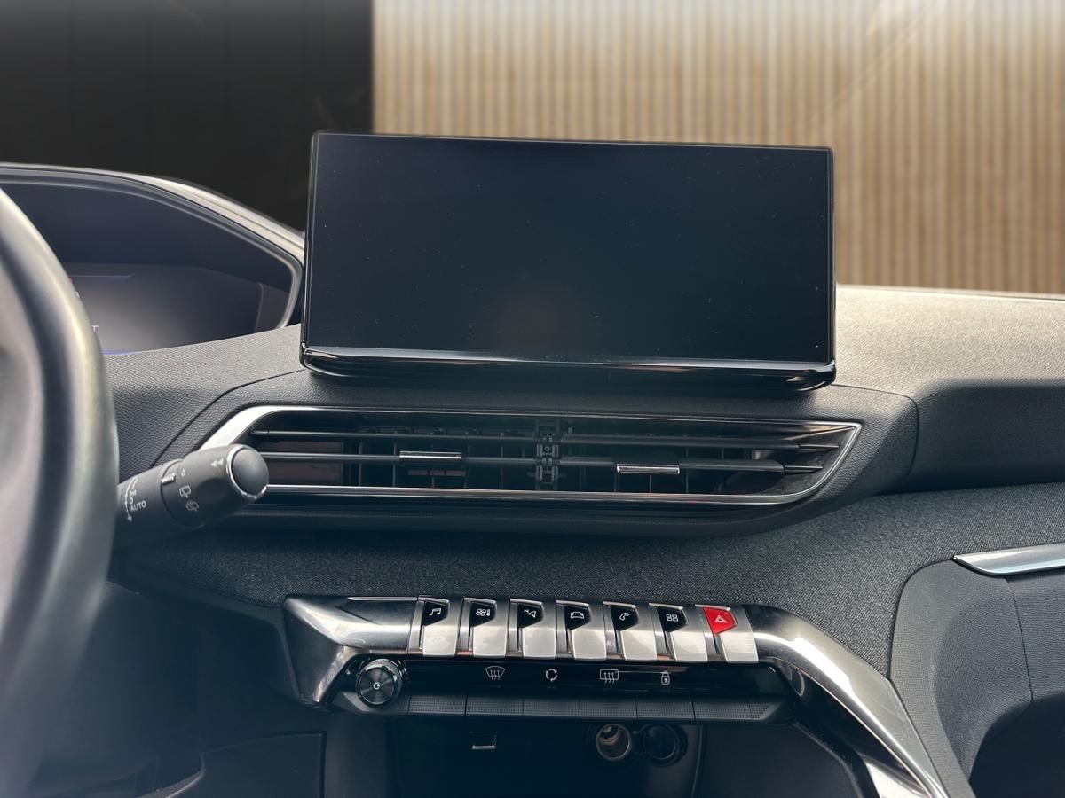 peugeot-5008-2023-gasolina-1199cc