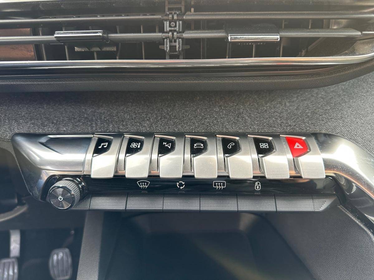 peugeot-5008-2023-gasolina-1199cc