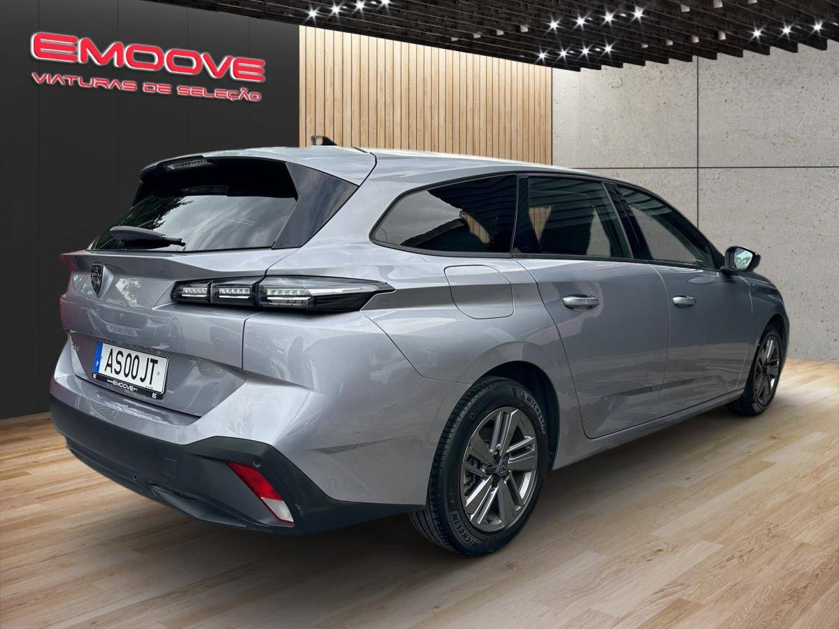 peugeot-308-sw-2023-gasolina-1199cc